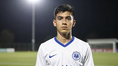 Hertha Berlin hat das Stuttgarter Talent Noah Darvich als Hauptziel für den Transfermarkt